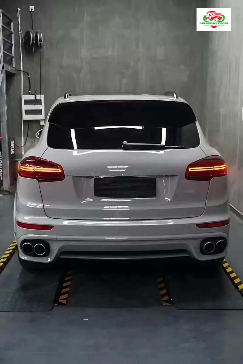 Bộ kit phía sau để nâng cấp Porsche Cayenne đời 2011–2014 lên kiểu dáng Cayenne GTS 2015–2017