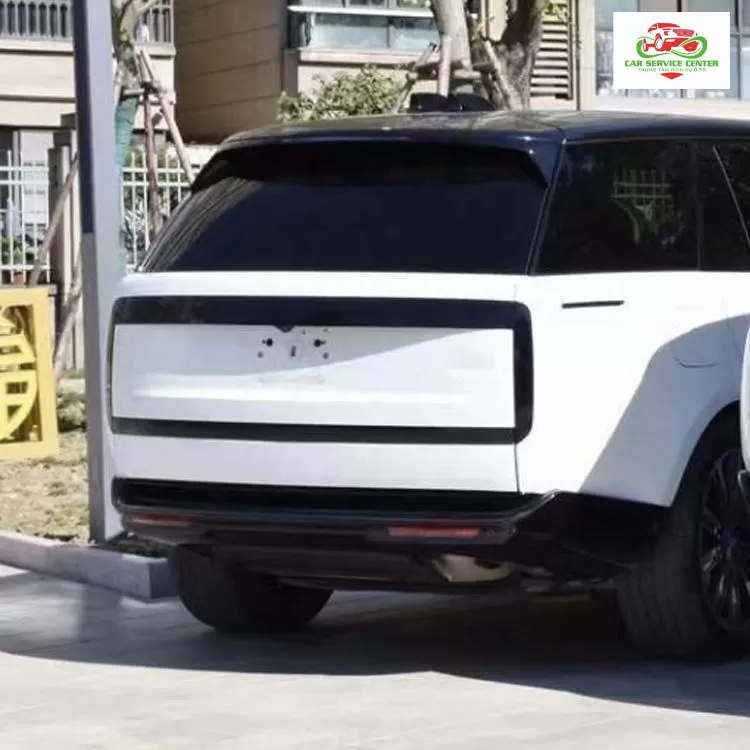 Bộ nâng cấp facelift cho Land Rover Range Rover Vogue đời 2013–2017 lên phong cách SV 2023, bao gồm nắp capo, cửa sau, cản trước và sau, đèn pha, đèn hậu, body kit